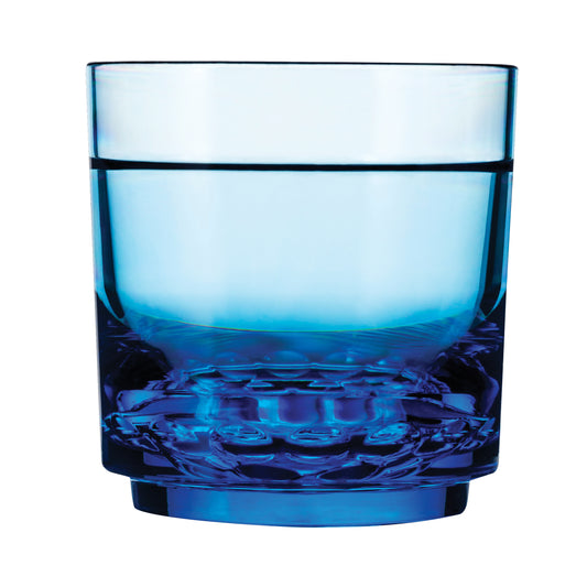 Blaues Glas mit Wasser gefüllt.