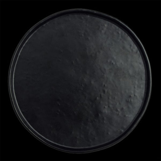 Schwarzes, rundes Serviertablett, leer.