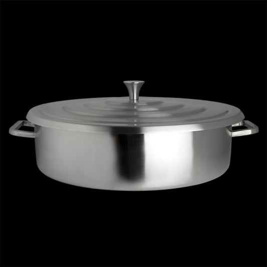 Großer Edelstahltopf mit Deckel.