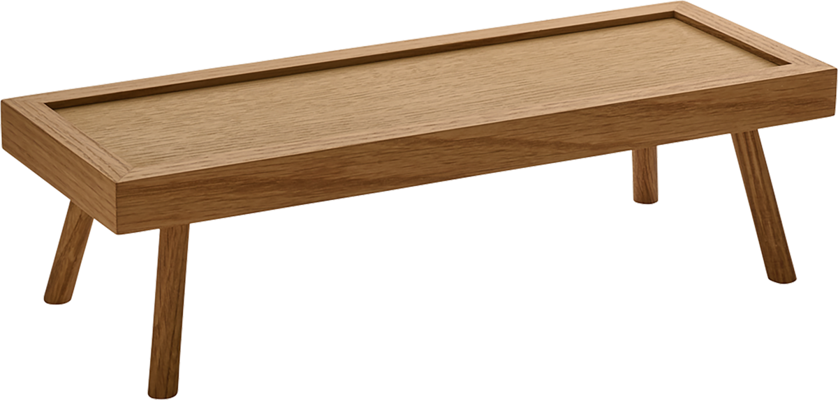 Holztablett auf vier Beinen.