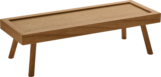 Holztablett auf vier Beinen.