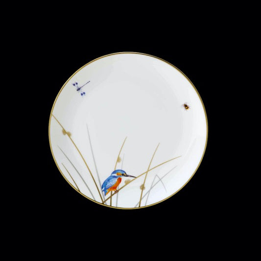Teller mit Vogel- und Insektenmotiv.