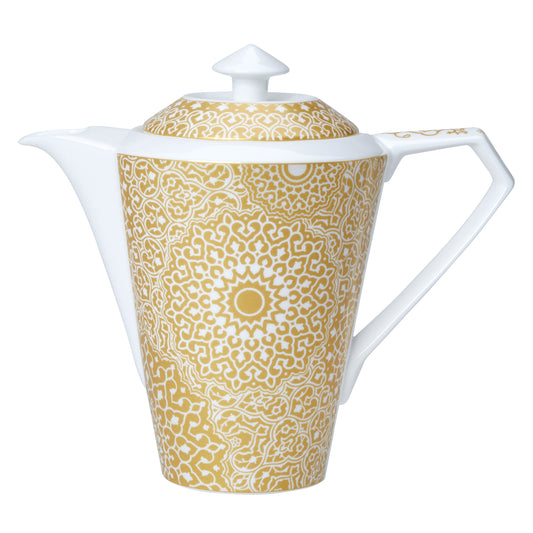 Kaffeekanne mit goldenen Mustern.
