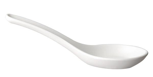 Weiße Suppenkelle für Gastronomie