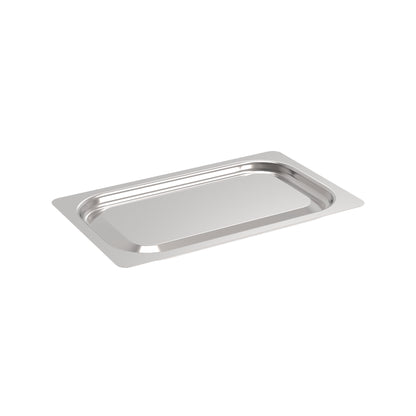 Edelstahl-Gastronorm-Behälterdeckel auf weiß.
