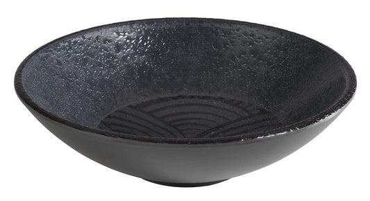 Schwarze Schale mit Textur.