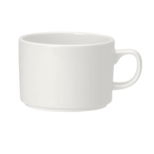 Weiße Tasse auf schwarzem Hintergrund.
