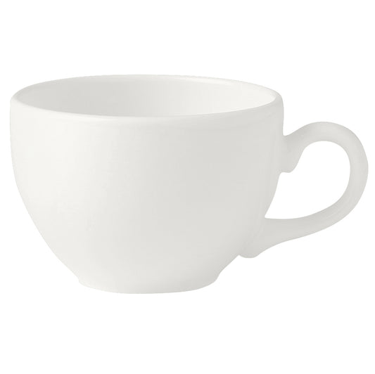Weiße Tasse auf weißem Hintergrund.