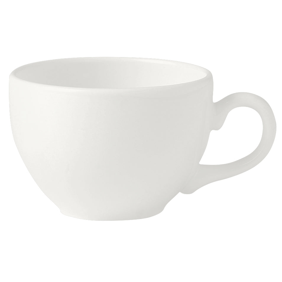 Weiße Tasse auf weißem Hintergrund.