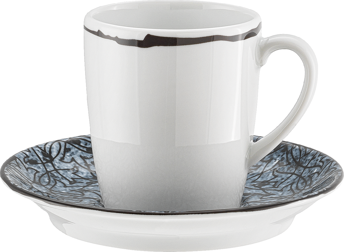 Tasse mit Untertasse, dekorativ gestaltet.