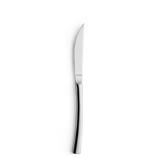 Silbernes Messer auf weißem Hintergrund.