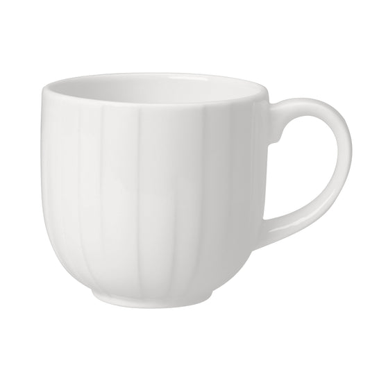 Weiße Tasse mit Henkel.