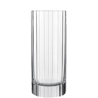 Vertikal gestreiftes Glas