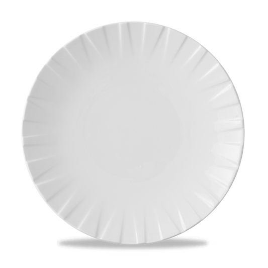 Weißer, gerippter Porzellanteller.