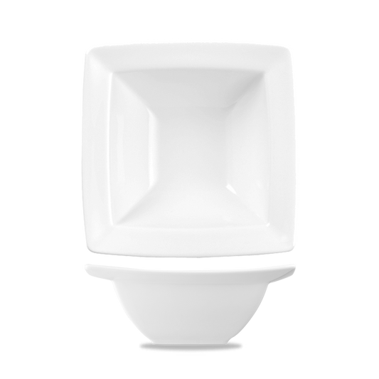 Zwei weiße quadratische Teller.