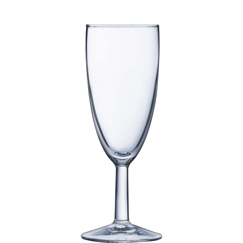Champagnerglas vor weißem Hintergrund