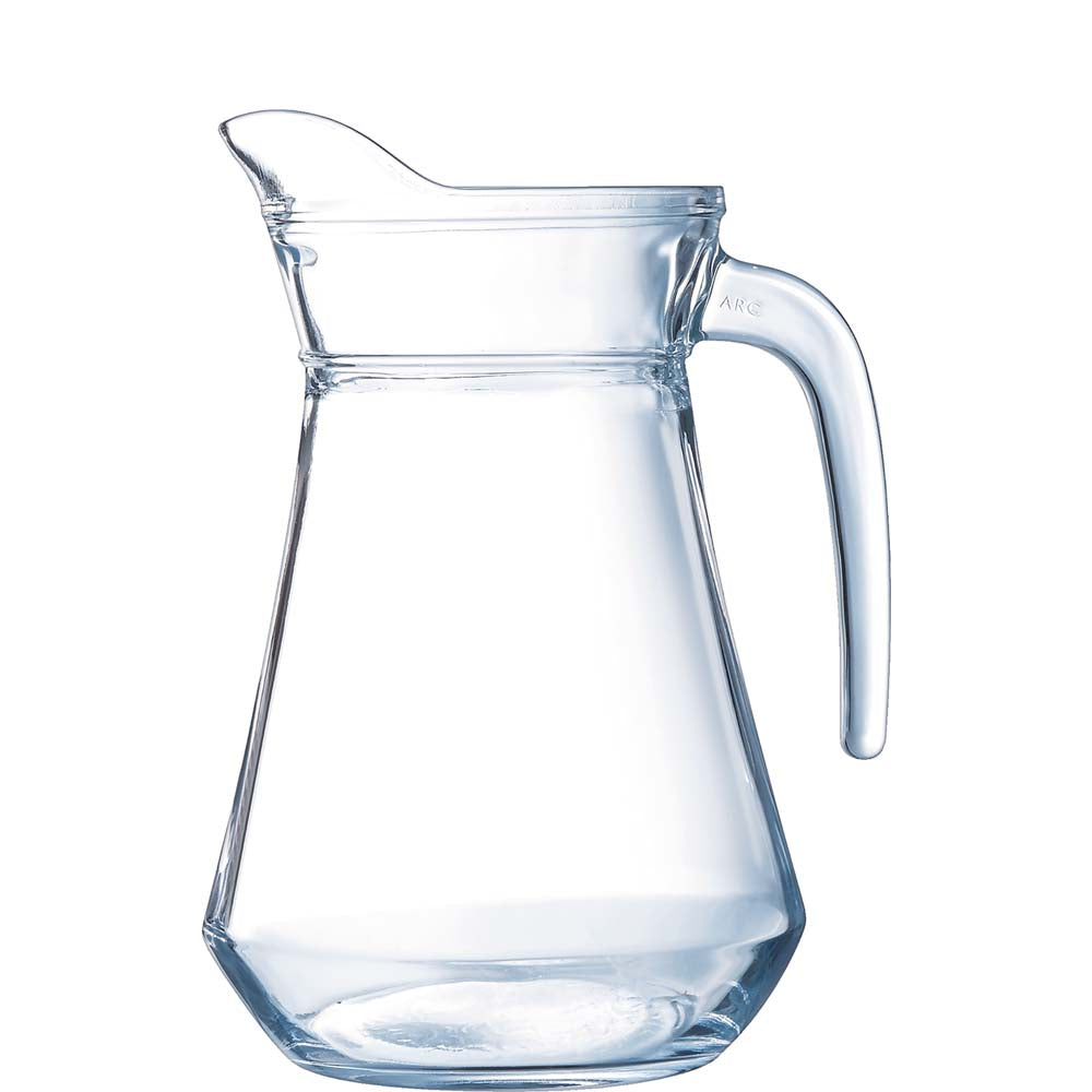Durchsichtige Wasserkaraffe aus Glas