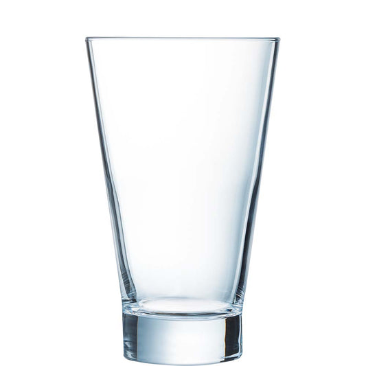 Transparentes Glas für Getränke Gastronomie