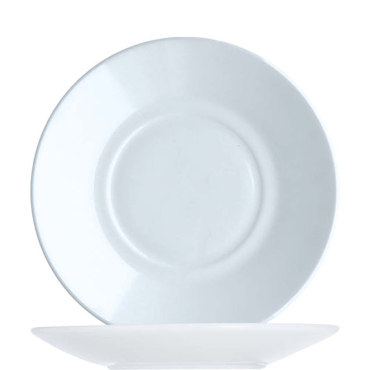 Weiße Teller im Gastronomie-Setting