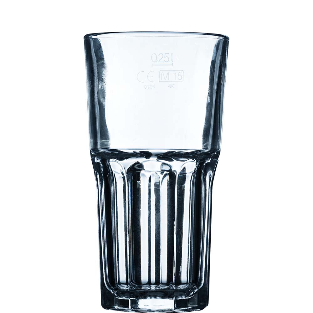 Transparentes Shotglas aus Glas