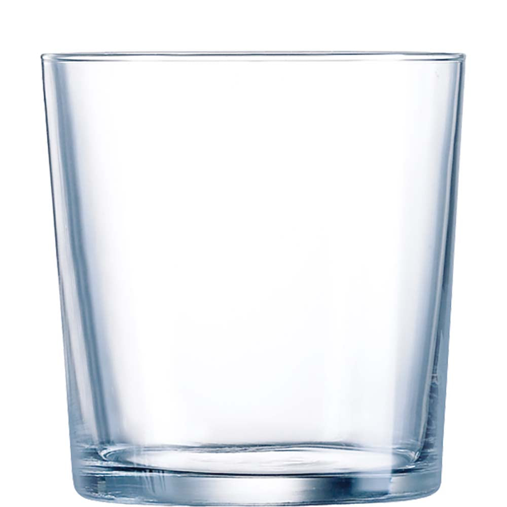Leeres Trinkglas aus Glas