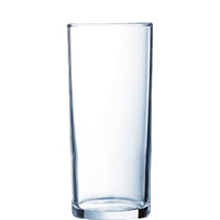 Leeres hohes Trinkglas aus Glas