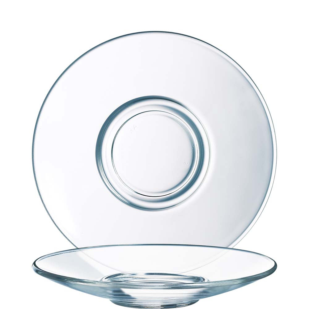 Transparente Glas-Teller und Untertasse