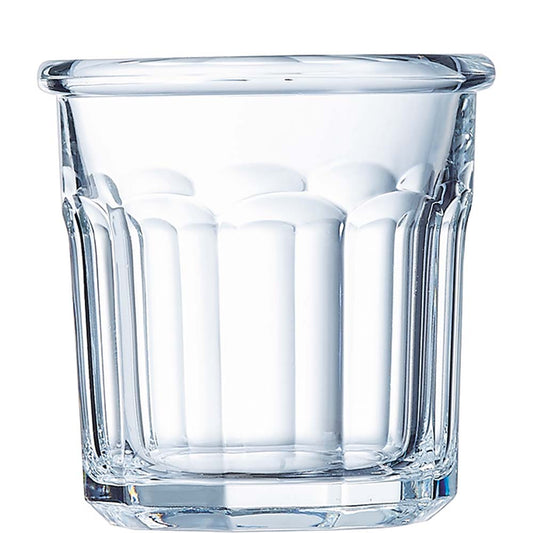 Glas mit Wasser und Eis
