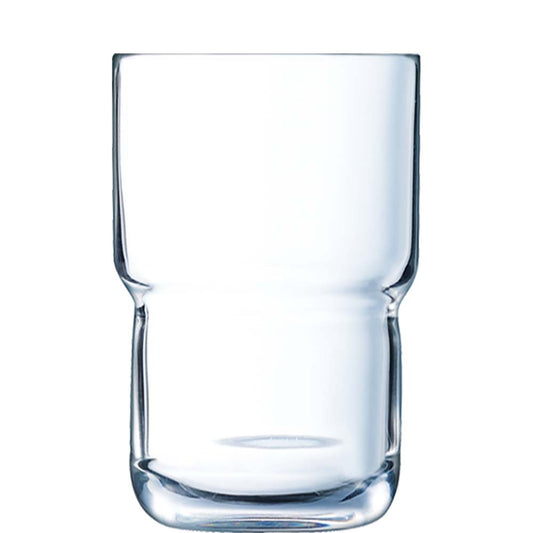 Leeres Glas für Getränke
