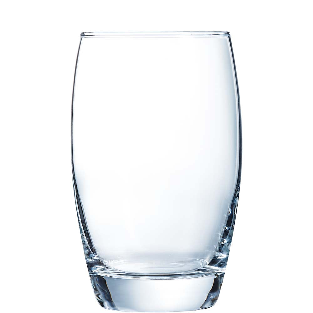 Leeres Trinkglas, klare Glasware