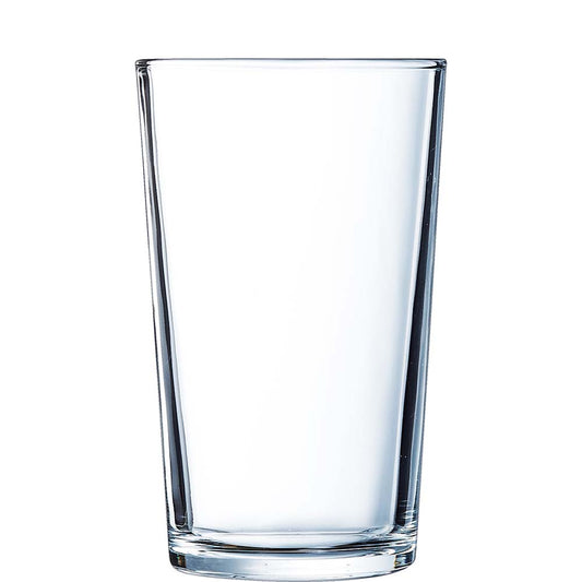 Hohes Glas mit Wasser