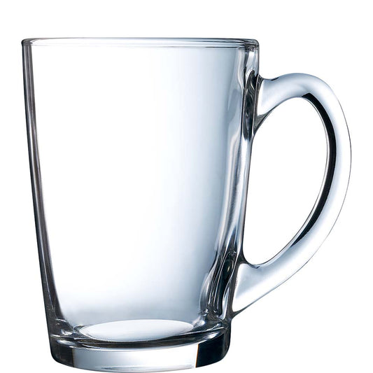 Transparenter Glasmug mit Henkel