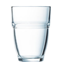 Wasserglas mit Wasser, transparent