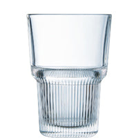 Transparentes Glas, Trinkglas