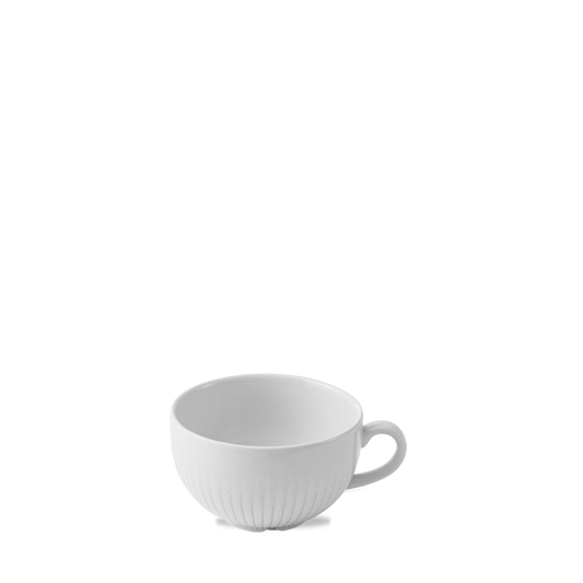 Weiße Tasse auf weißem Hintergrund.