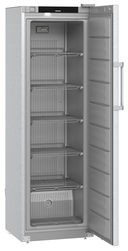 Leeres Kühl- oder Gefrierschrank, B2B Gastronomie