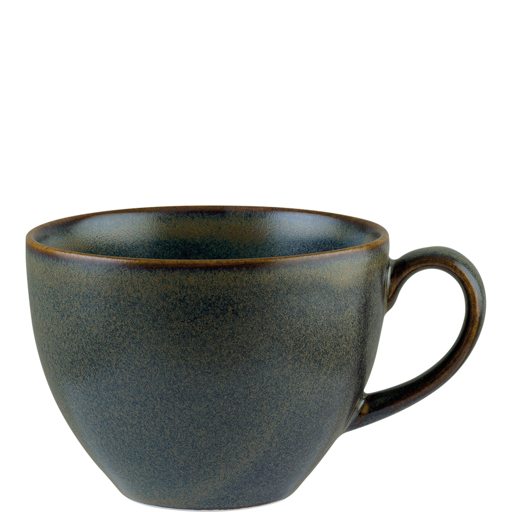 Dunkle Keramiktasse mit Henkel.