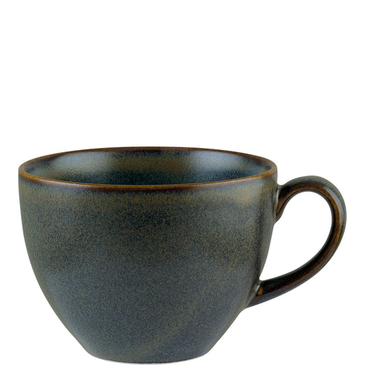 Dunkle Keramiktasse mit Henkel.