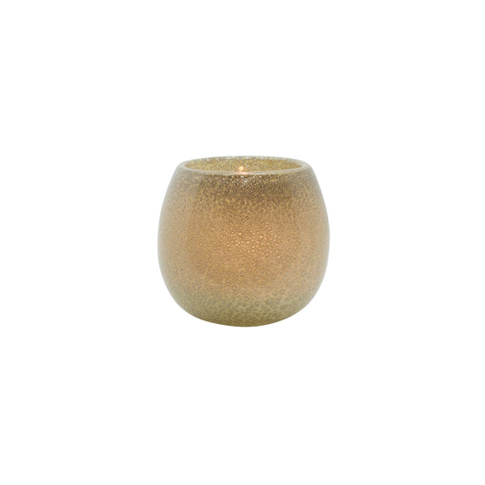 Goldener, strukturierter Glasbecher.