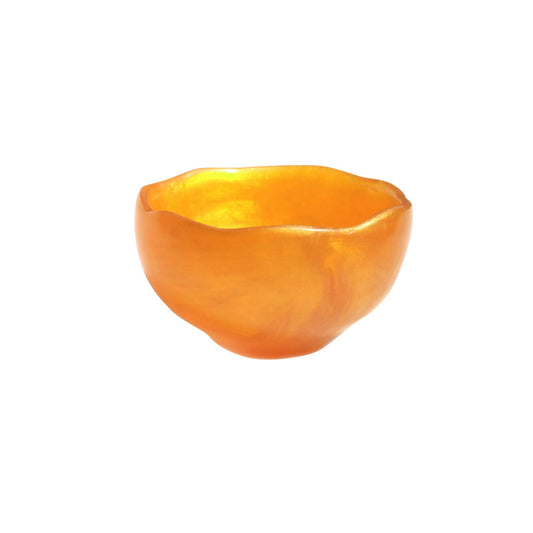 Orange Schale aus Glas.