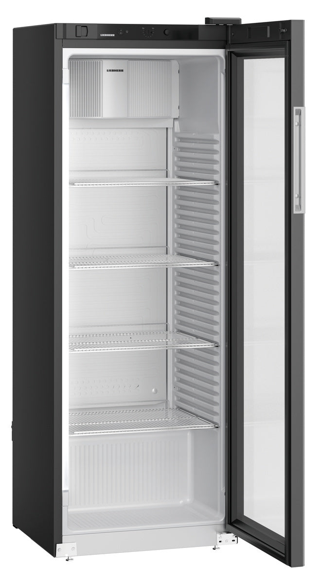 Leeres Kühlschrank für Gastronomie