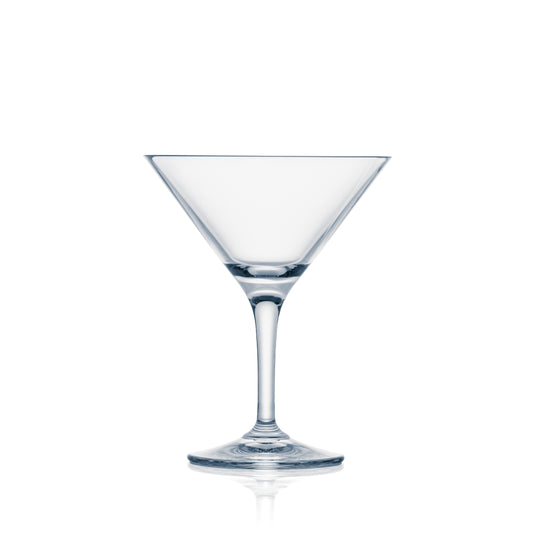 Leeres Cocktailglas auf weißem Hintergrund.