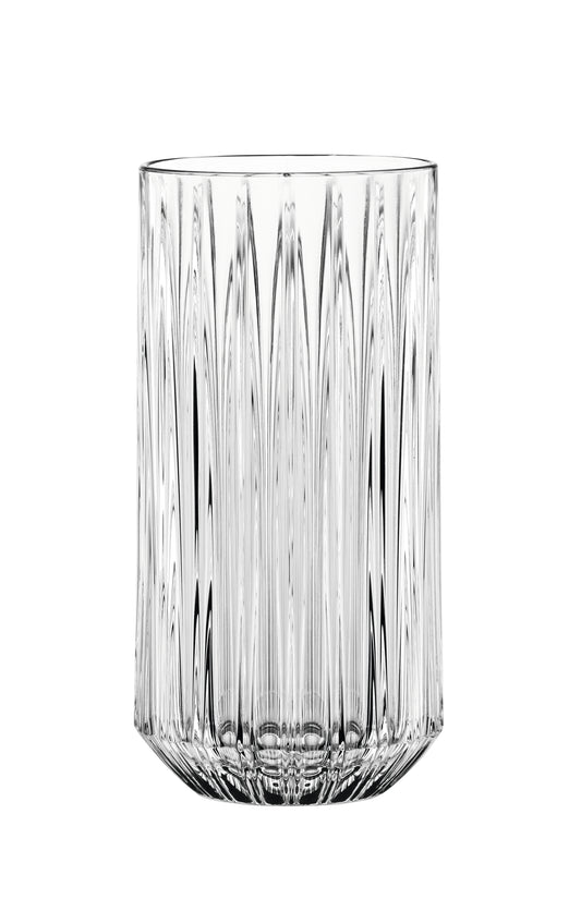 Kristallglas mit vertikalen Rillen