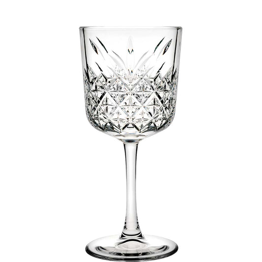 Kristall-Weinglas mit Schnitzmuster