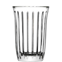 Glas-Tumbler mit vertikalen Rillen