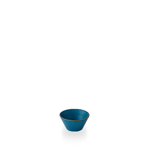 Blaue Schüssel auf weißem Hintergrund