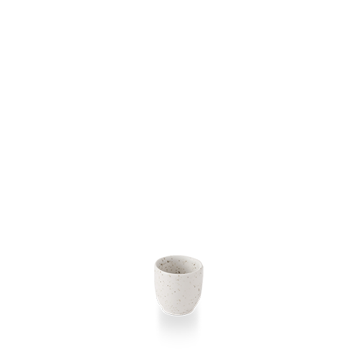 Weiße Kaffeetasse auf Tisch