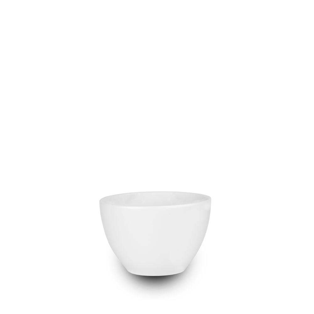 Weiße Schüssel auf weißem Hintergrund.