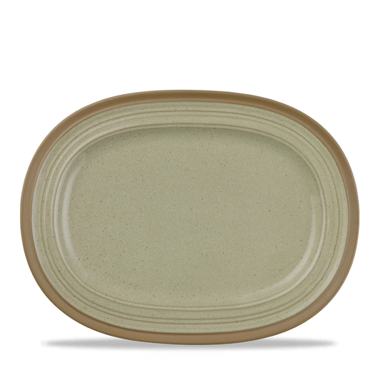 Ovaler, beige Teller mit Rand.
