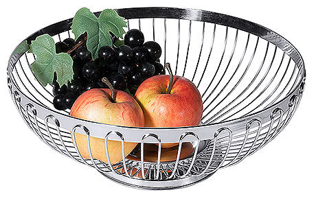 Obstschale mit Äpfeln und Trauben.